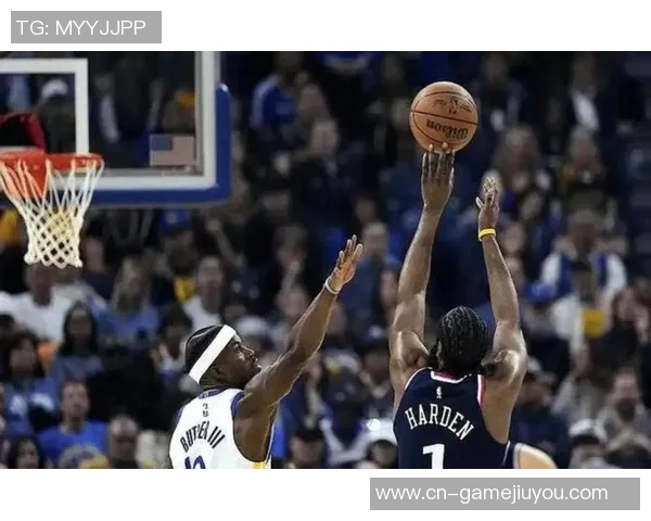 快船最后一攻战术设计巧妙小范与卢的配合展现战术智慧