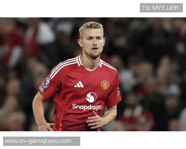 德里赫特谈防守体系适应性三中卫战术逐渐熟练掌握