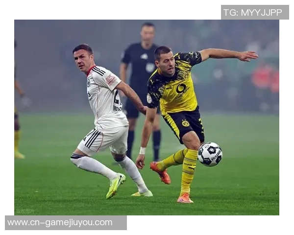 多特蒙德球迷抗议赛程不公导致与奥格斯堡比赛频繁中断